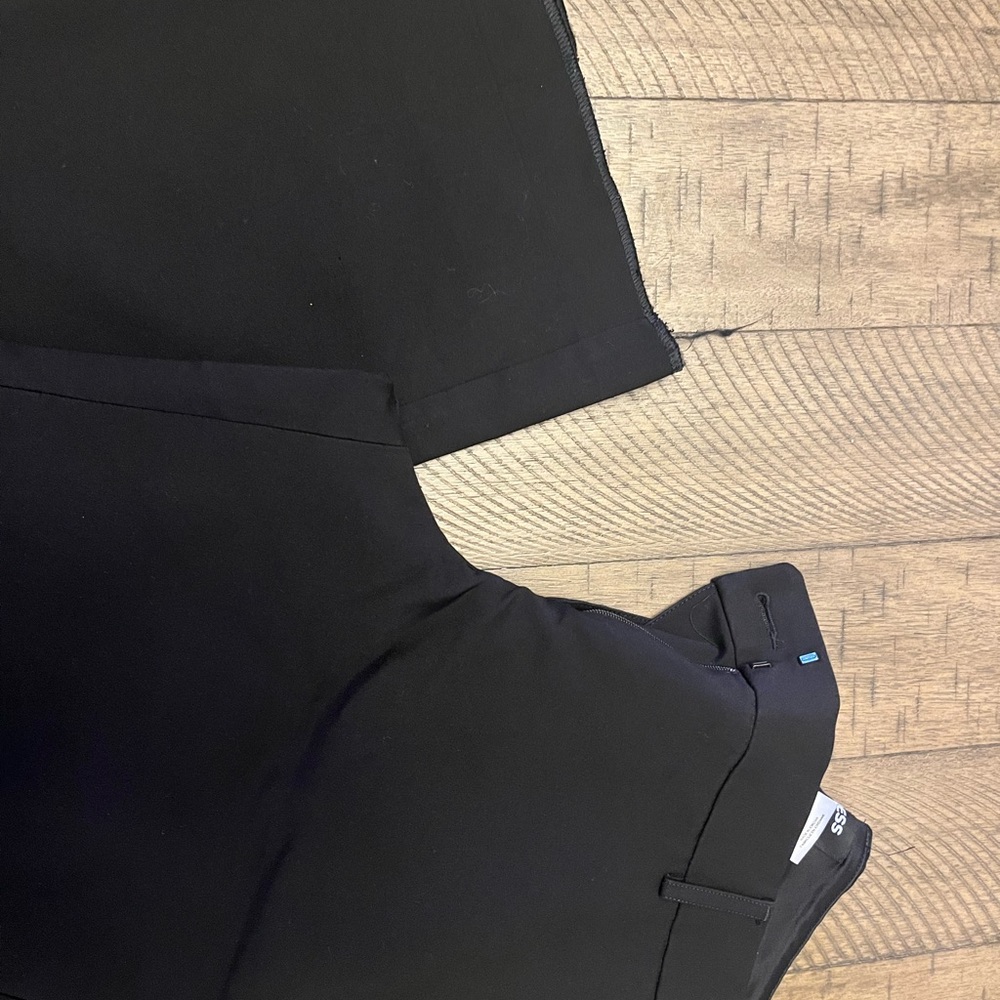 EXPRESS Editor Slim Flare low rise dress pants - Picture 3 of 3